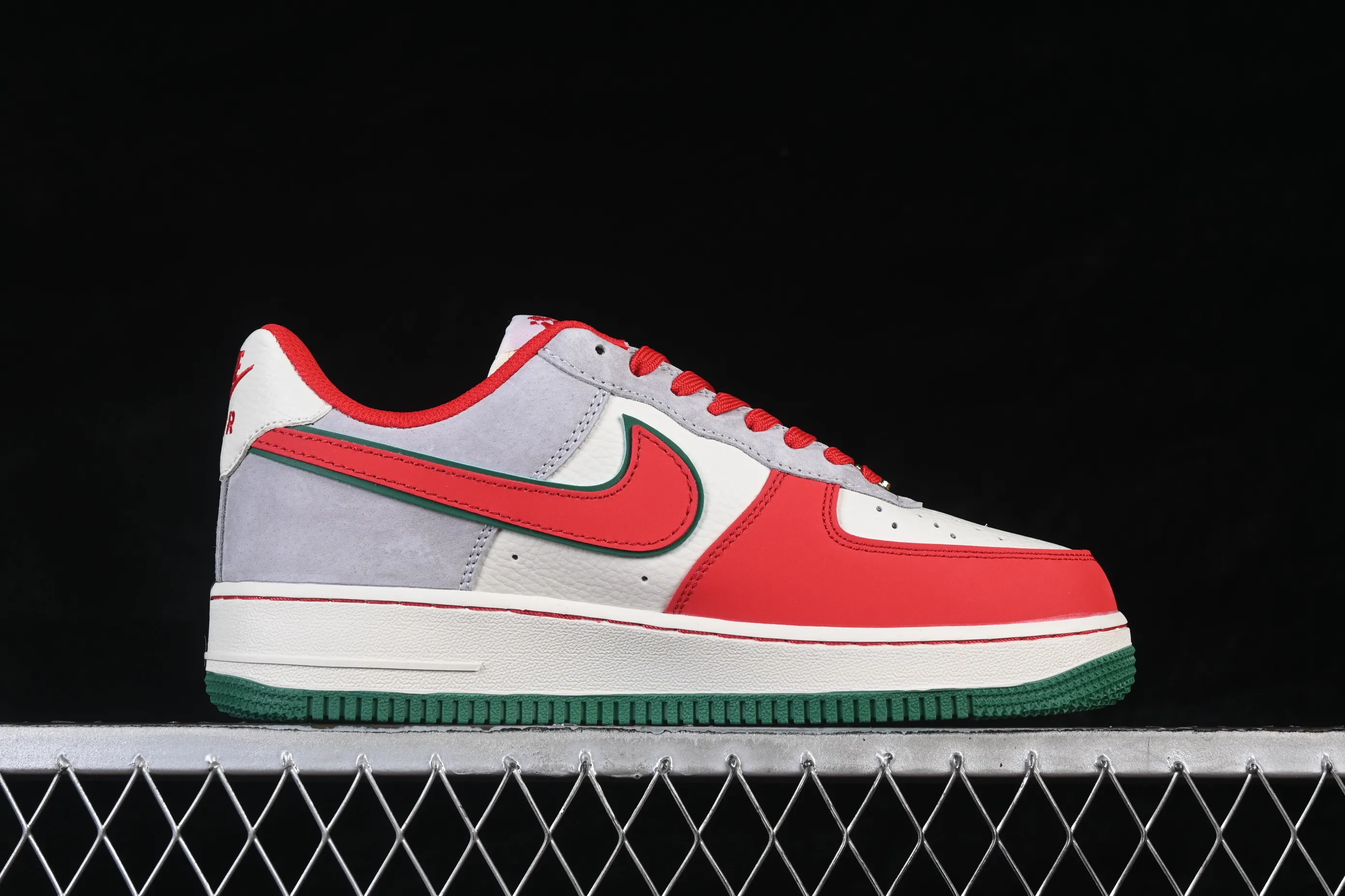 All categories Nk Air Force 1 Air Force series Nk Air Force 1 Low Air Force low top Nike Air Force 1'07 Low Year of the Horse limited edition Danfeng Silver Frost Air Force 1 low top casual sneakers NH0601-520